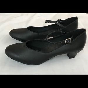 BALLROOM DANCE SHOES “SO DANCA” Size 9 (M)